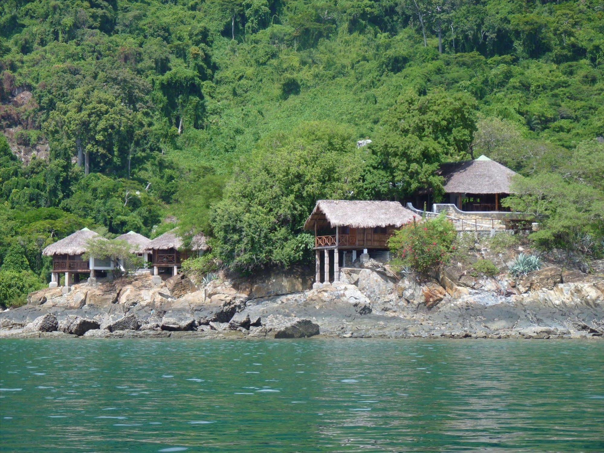 Auberge Le Maki Lodge Ampangorinana Exterior photo