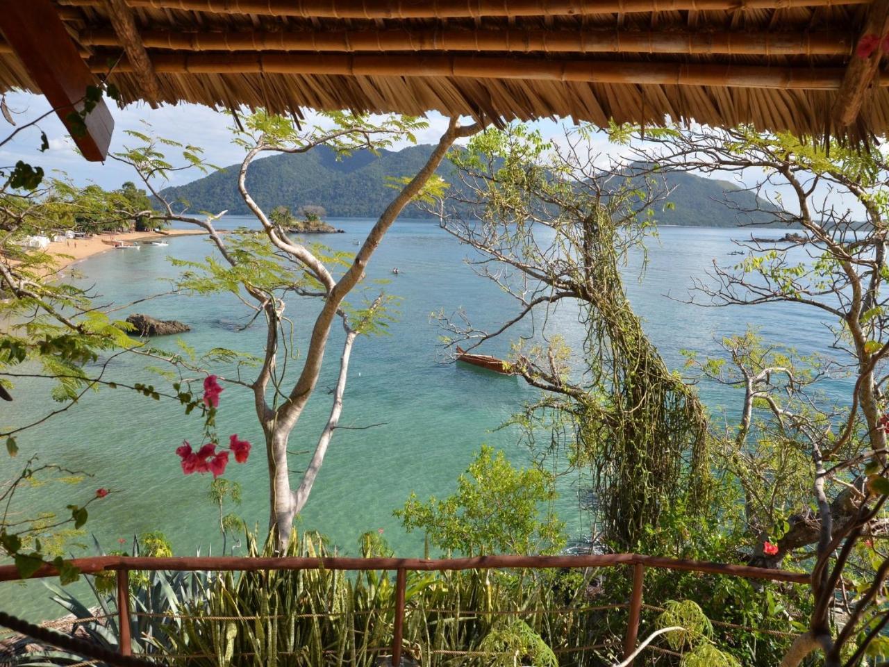 Auberge Le Maki Lodge Ampangorinana Exterior photo